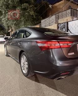 تويوتا أفالون